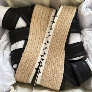 JSlides size 7 sandal. Never worn still in box